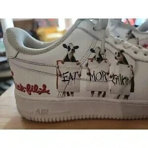 Rare Nike Air Force 1 Chick-fil-A Sneakers Womens 7 White Triple Leather Cool